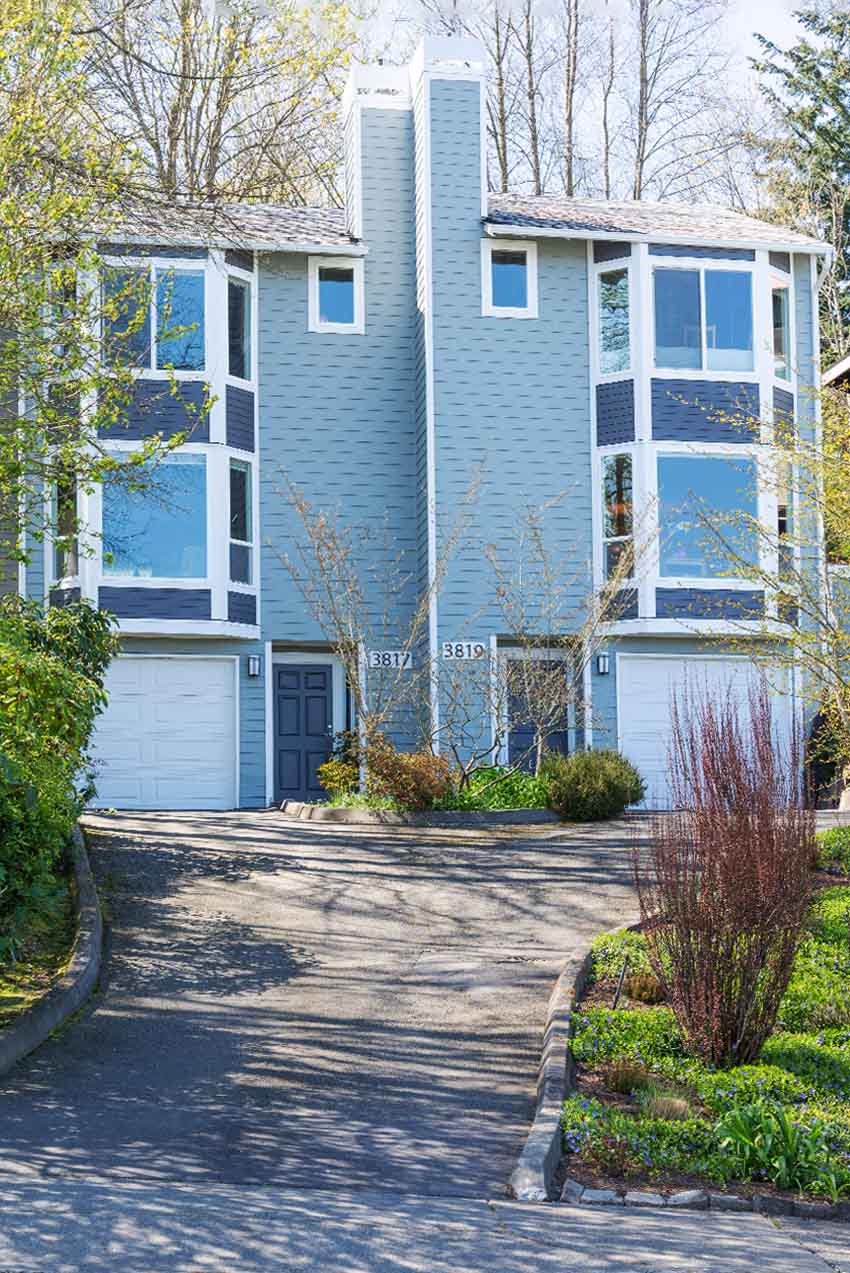 lawton-park-seattle-townhome-exterior-3 Lawton Park townhome exterior side